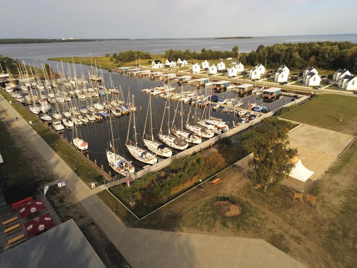 Ferienhäuser im Yachthafen Peenemünde Exterior foto